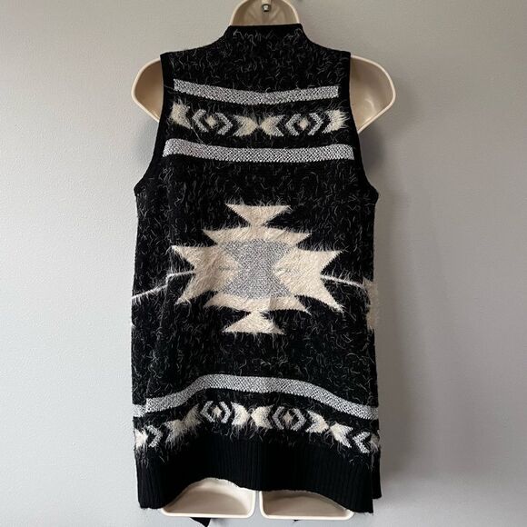 BCBGMaxazria Draped Open Front Sweater Vest Size M - Picture 4 of 6